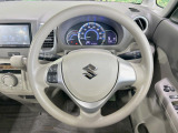 【ステアリングスイッチ】運転中、前方から目線をそらすことなく、オーディオ等の操作が可能な便利機能!安心&快適なドライブを演出してくれます♪
