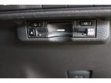 高速道路の利用時に便利なETC。料金所での停車や小銭を探す手間がなくなり快適です♪見た目もすっきりとしたビルトインタイプを装備しています。