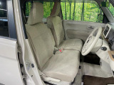 運転席シート廻りは使用感も少なく、良好な状態となっています。丁寧に使われていたことがよくわかりますね。