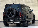 ディフェンダー 110 X ダイナミック HSE 3.0L D300 ディーゼル 4WD 