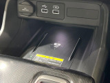 【おくだけ充電】おくだけでスマホの充電が可能!コードがないから運転もらくちん!