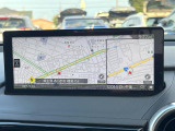【メーカー純正ナビ】インテリアに溶け込むスタイリッシュな「専用設計」メーカーナビを装備♪視認性や操作性など基本性能にも優れ、より上質なカーライフをお楽しみいただけます。