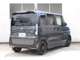 軽自動車という枠にとらわれない質感で、乗る人の洗練された感性に響くデザインになっています。