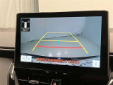 車庫入れや後方操作をサポート!苦手な駐車も安心のバックモニター付きです♪ガイド線も表示されますので、どこまで下がれば良いか目安にもなります☆