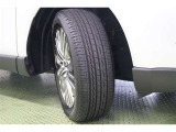 タイヤサイズ 225/55R19。
