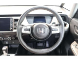 ホンダセンシング搭載!衝突軽減ブレーキや誤発進抑制装置搭載!この他にも先進の安全機能を多数搭載しております!安全に安心にお乗り頂き快適なカーライフをお楽しみください!!