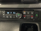 フロント両席にはシートヒーターが付いています!寒い日に便利な装備ですね。