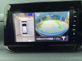 【全周囲カメラ】クルマの真上から見ているかのような映像が見れるので、駐車が苦手な方には特にうれしい装備です♪