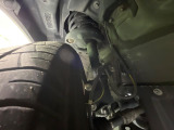 お車を安心してお乗りいただく為には、足回りの定期点検が欠かせません。サービスサポート(有償保証)では無料点検もご提供しており、安心のカーライフをお過ごしいただけるサポート体制が整っています。