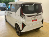 当店ではダイハツ認定U-CARをはじめ、お手頃価格のお車や、オトクなナビ付き車、オプション充実の高年式車をはじめ、ダイハツ車以外も豊富にラインナップしております。