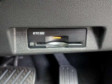 今では必需品のETCもパネルデザインにフィットするビルトインタイプなので、見た目もスッキリとしています