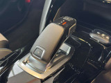 フロアシフトなので運転安心
