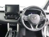 ハンドル周りです。運転している間、長く触れているものだから手に馴染むハンドルがいいですよね♪握ると欲しくなっちゃいますよ(^_-)-☆