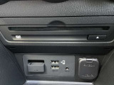 CD DVDプレーヤースロット部