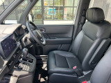 ゆったりとした運転席です★