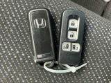 便利なスマートキー2個付きです。