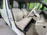 運転席シート廻りは使用感も少なく、良好な状態となっています。丁寧に使われていたことがよくわかりますね。