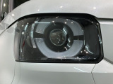 LEDヘッドライトは、点灯の瞬間から最大光量を発揮し、突然暗くなるトンネルなどでの安定感を高めます。