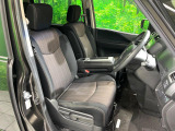 運転席シート廻りは使用感も少なく、良好な状態となっています。丁寧に使われていたことがよくわかりますね。