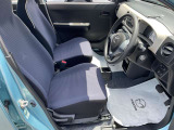 運転席もきれいです