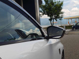 サイドミラーには後方のお車をおしらせ機能も!
