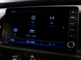 CD、DVD、Bluetooth、AM、FM、AUX、スマートフォン接続ができます。