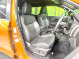 運転席シート廻りは使用感も少なく、良好な状態となっています。丁寧に使われていたことがよくわかりますね。