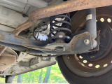 お車を安心してお乗りいただく為には、足回りの定期点検が欠かせません。サービスサポート(有償保証)では無料点検もご提供しており、安心のカーライフをお過ごしいただけるサポート体制が整っています。
