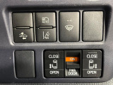 【両側パワースライドドア】スマートキーや運転席のスイッチで後席両側スライドドアの開閉が可能♪電動だから力を入れてドアを開ける必要が無く、小さなお子様でも簡単に開け閉めでき快適です♪