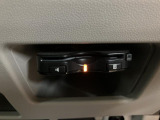 高速道路で便利なETC車載器も装着済みです♪