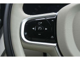設定した速度を上限に、前方車両との車間距離を自動的に調整しながら加速、巡航、減速を交通の流れに合わせて自動で行う全車速追従機能付ACC(アダプティブ・クルーズ・コントロール)を標準装備しています。