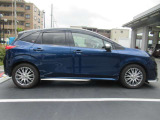 右側面です。