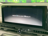 【メーカー12型純正ナビ】インテリアに溶け込むスタイリッシュな「専用設計」メーカーナビを装備♪視認性や操作性など基本性能にも優れ、より上質なカーライフをお楽しみいただけます。