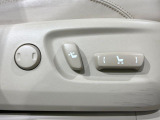 【パワーシート】スイッチ一つで簡単にシートの微調整が可能!電動だから力もいりません!快適なシートポジションにセットして、快適なドライブをお楽しみください。