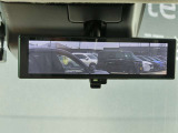 スマートルームミラー・後部座席に人が座っている時や、荷物が多い際でも後方確認がしやすいです。