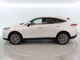 ロングラン保証付き。トヨタのお店で中古車をお買い上げいただいたお客様に安心で快適なカーライフをお約束する。1年間の保証です。