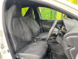 運転席シート廻りは使用感も少なく、良好な状態となっています。前オーナー様が丁寧に使っていたことがよくわかりますね。