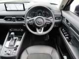 乗る人へのストレスを低減させ、長距離の移動でも疲れにくい車を目指して創られた、すべてが新しく生まれ変わったマツダの車をぜひ体験してください!
