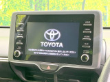 【メーカー純正ナビ】インテリアに溶け込むスタイリッシュな「専用設計」メーカーナビを装備♪視認性や操作性など基本性能にも優れ、より上質なカーライフをお楽しみいただけます。