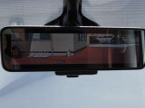 スマートルームミラーです。カメラで車両後方を映し出します。