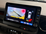 バックギアに入れるだけで自動でリヤカメラに切り替わります!車庫入れやバックが苦手な方にオススメ!