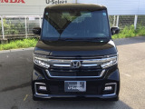 お客様に安全で快適なカーライフをお送りいただくために、中古車にも高いレベルの品質基準を設け、その基準に従って、全ての中古車について納車前整備を実施しています。