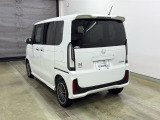 Honda SENSING装着車です。衝突を予測してブレーキをかけたり、前のクルマにちょうどいい距離で走行できる多彩な安心・快適機能を搭載した支援システムがドライバーをサポート。