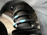 お車を安心してお乗りいただく為には、足回りの定期点検が欠かせません。サービスサポート(有償保証)では無料点検もご提供しており、安心のカーライフをお過ごしいただけるサポート体制が整っています。