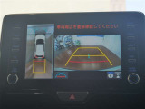【全周囲カメラ】まるで上から車を見ている様に移ります☆縦列駐車や幅寄せ時に大活躍♪