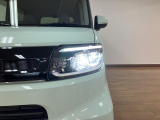 LEDヘッドライトを装備しています☆明るいヘッドライトで暗い夜のドライブも安心ですよ☆