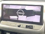 【大画面ナビ】人気の大型12.3インチナビを装備。存在感のある大画面はインパクト大!ナビ利用時のマップ表示は見やすく、テレビやDVDは臨場感がアップ!いつものドライブがグッと楽しくなります♪