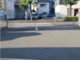 ヘッドアップディスプレイ搭載。視線移動を抑え、より快適なドライブを実現します。