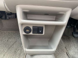 弊社で取り扱っている中古車にメーターの改ざんは一切ございませんのでご安心ください。