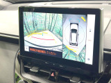 【パノラミックビューモニター】専用のカメラにより、上から見下ろしたような視点で360度クルマの周囲を確認することができます☆死角部分も確認しやすく、狭い場所での切り返しや駐車もスムーズに行えます。